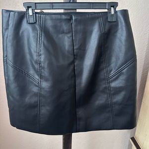 Bagatelle leather skirt L